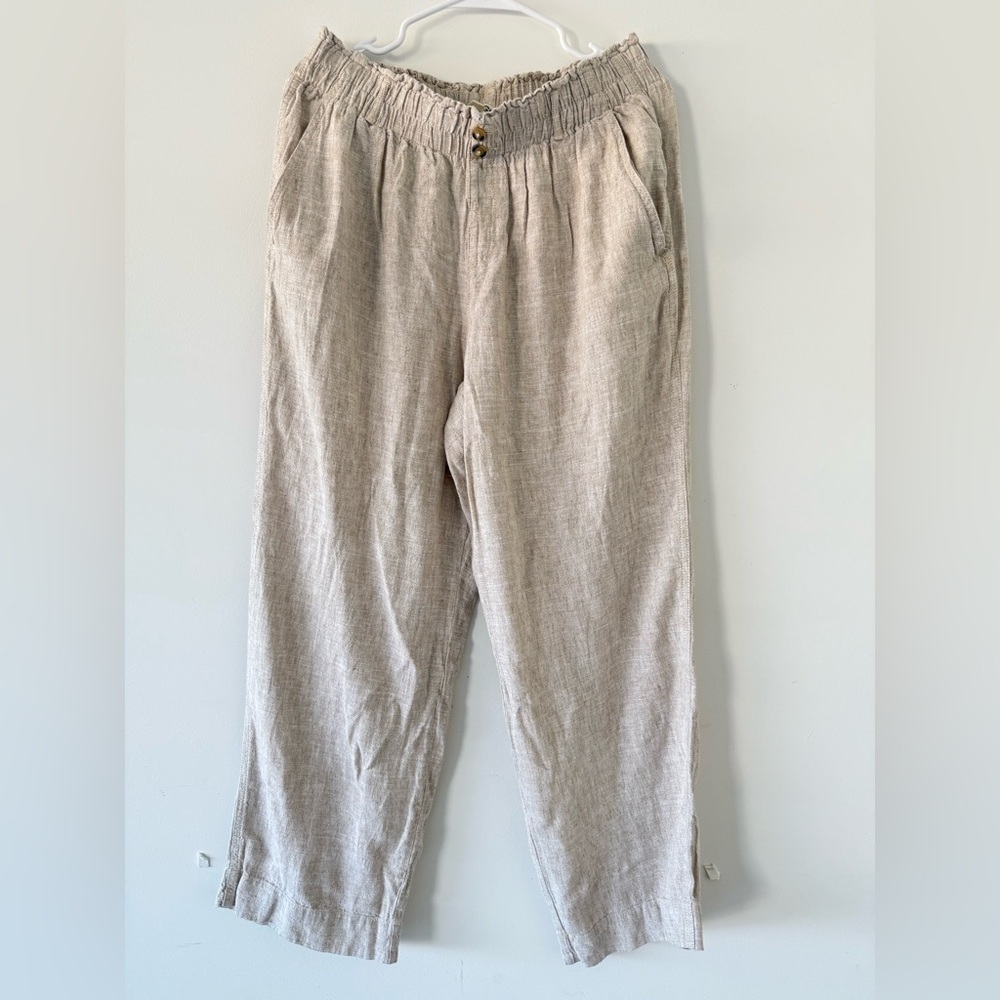 Briggs New York Black Tank Top and Cream Wide Leg Pants - Picture 8 of 12